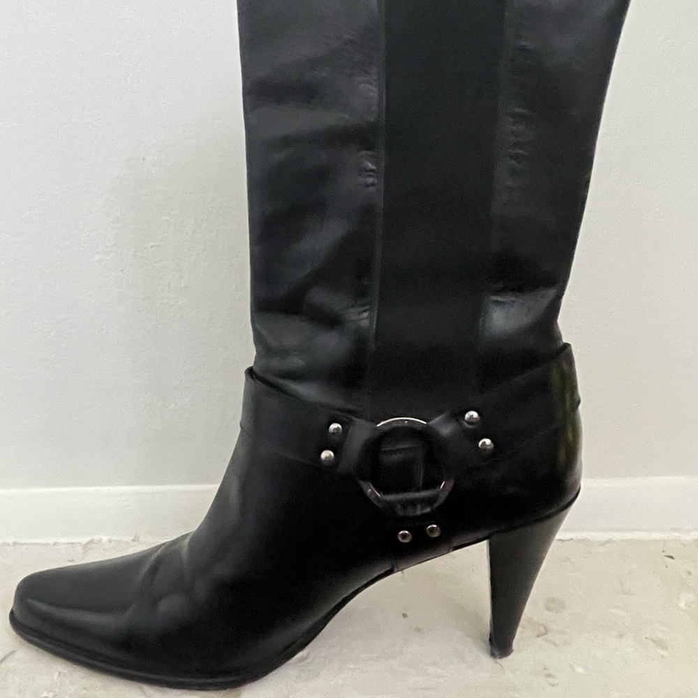 Donald J. Pliner Black Heeled Boots size 7 1/2 M